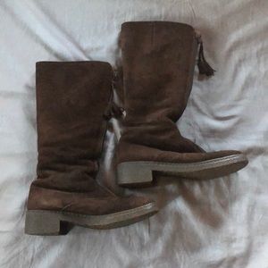 Sherpa boots